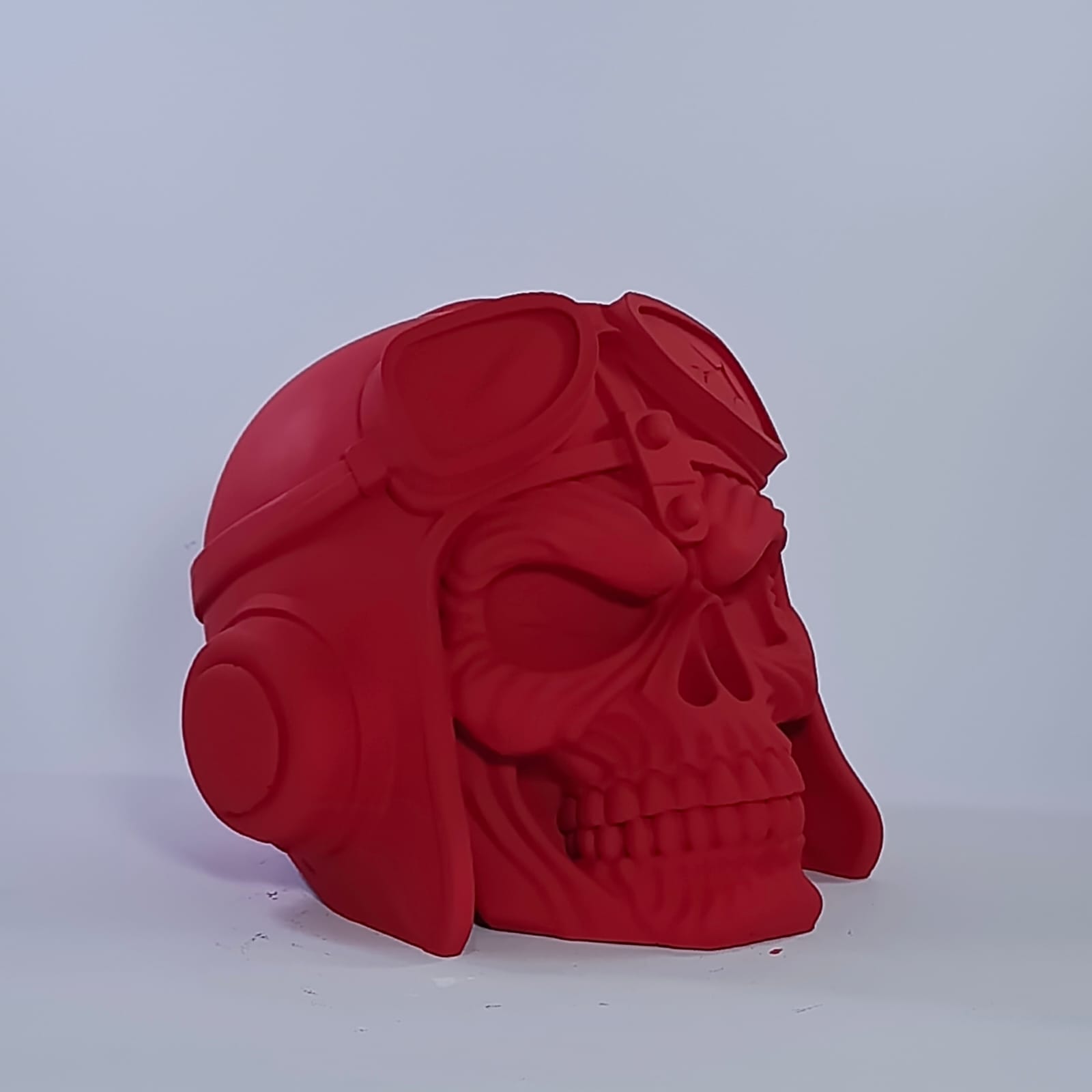 Crimson Skull Pilot - Image 3